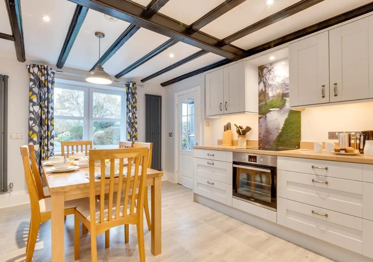 Blacksmiths Cottage Catterick Bridge 0*,
